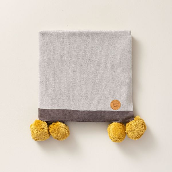 100x150cm_yellow_pom_pom_baby_blanket_in_grey_colour_petite_amelie