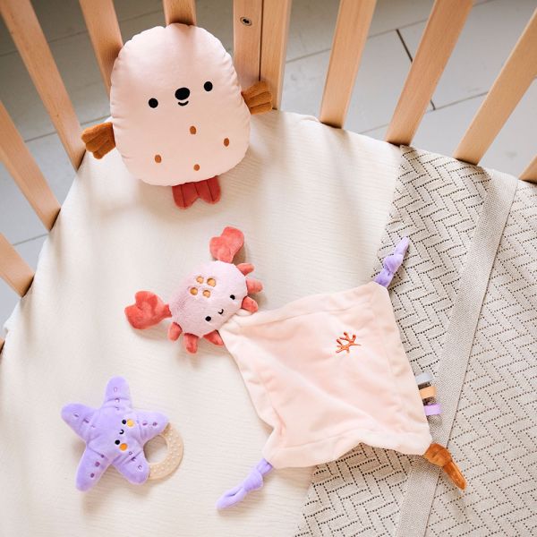 baby-gift-set-soft-peach-petite-amelie