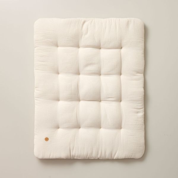 Baby play mat 110x85 cm from muslin cotton in beige from Petite Amélie
