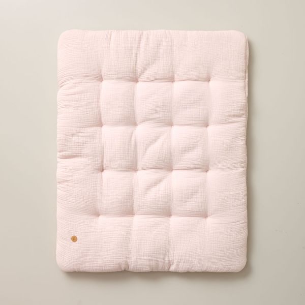 Baby play mat 110x85 cm from muslin cotton in pink from Petite Amélie
