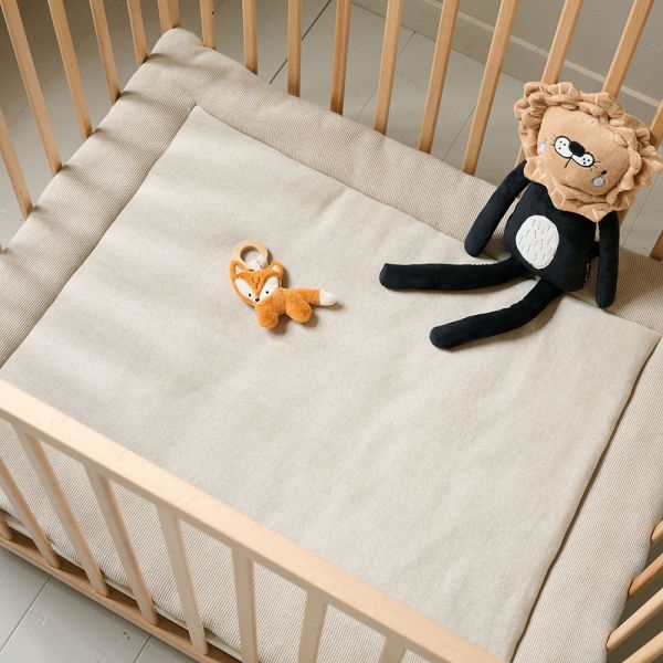 Baby play mat in beige 75x95 cm for playpen made of organic cotton from Petite Amélie
