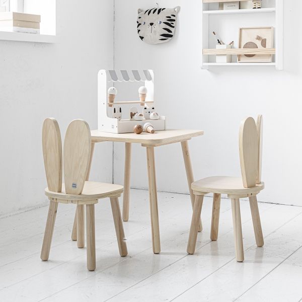 kids-wooden-table-and-chairs-petite-amelie-1