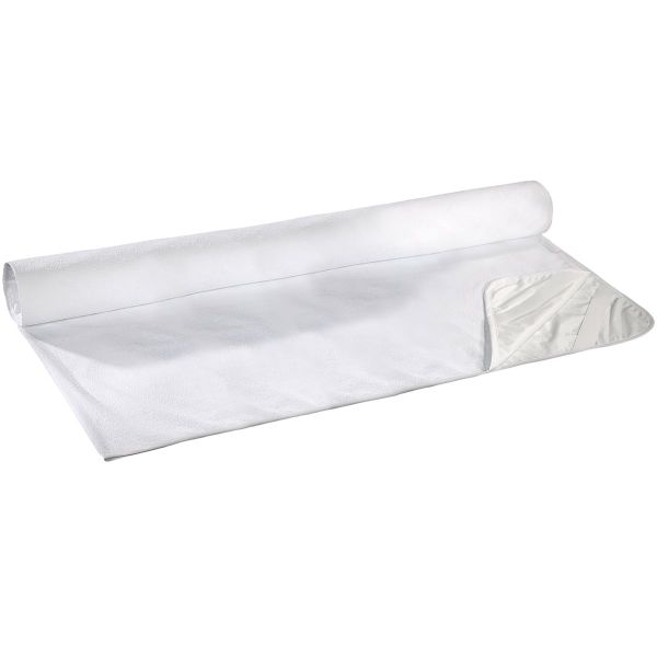 Toddler Waterproof Mattress Protector from Petite Amélie