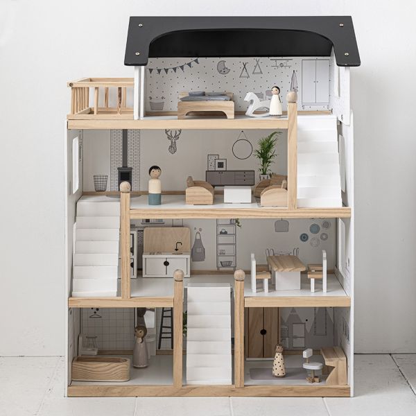 wooden-dolls-house