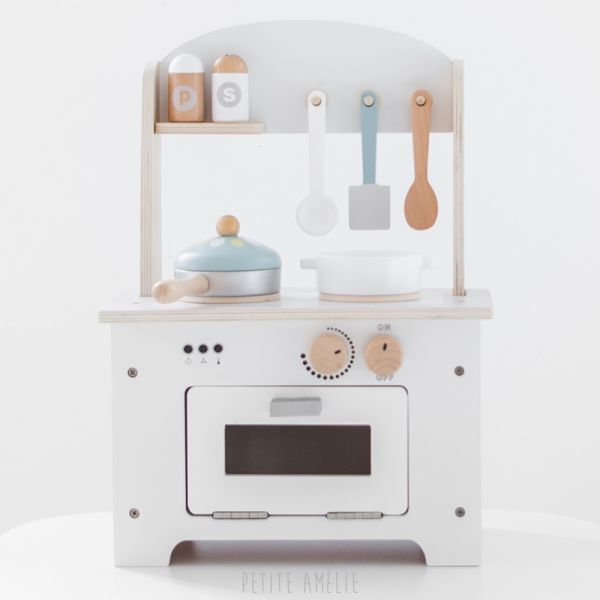 wooden mini kitchen toy toddler from Petite Amélie