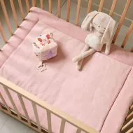 Activity cube in soft peach made of plush material 13x13 cm from Petite Amélie