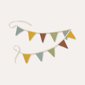 BUNTING GARLAND «LEO» | 185 CM | MULTICOLORED