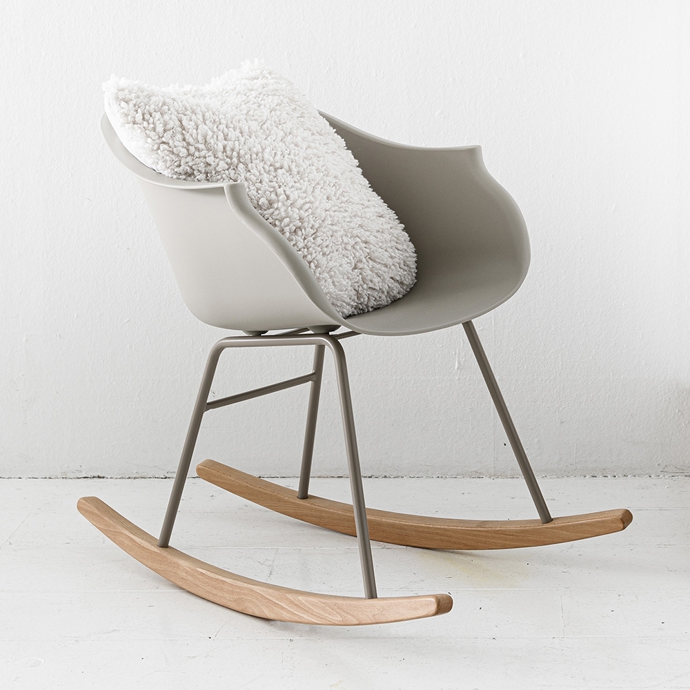 Comfy RETRO Rocking Chair | Beige