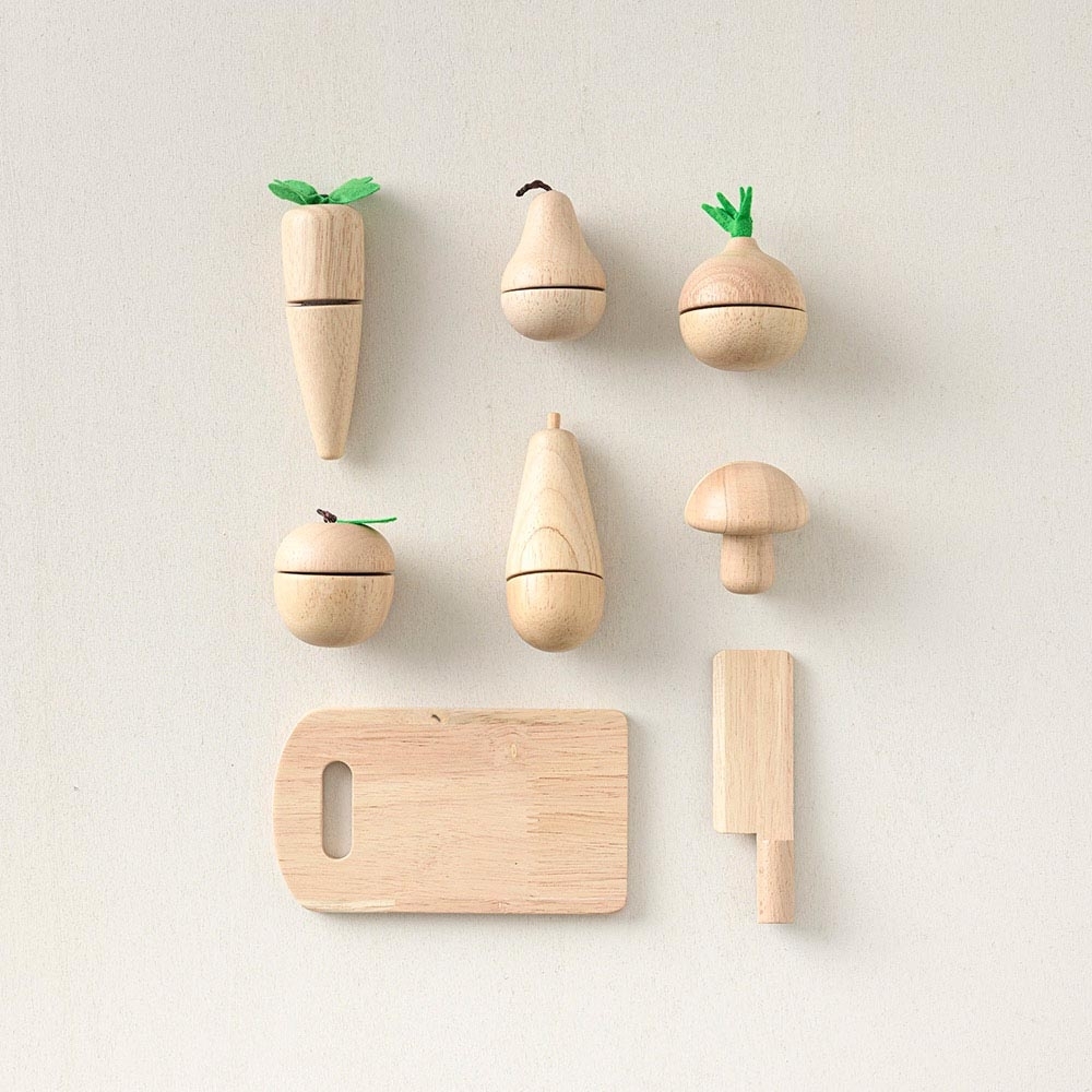 Wooden Fruit and Vegetable Set with chopping board | Wooden Toys