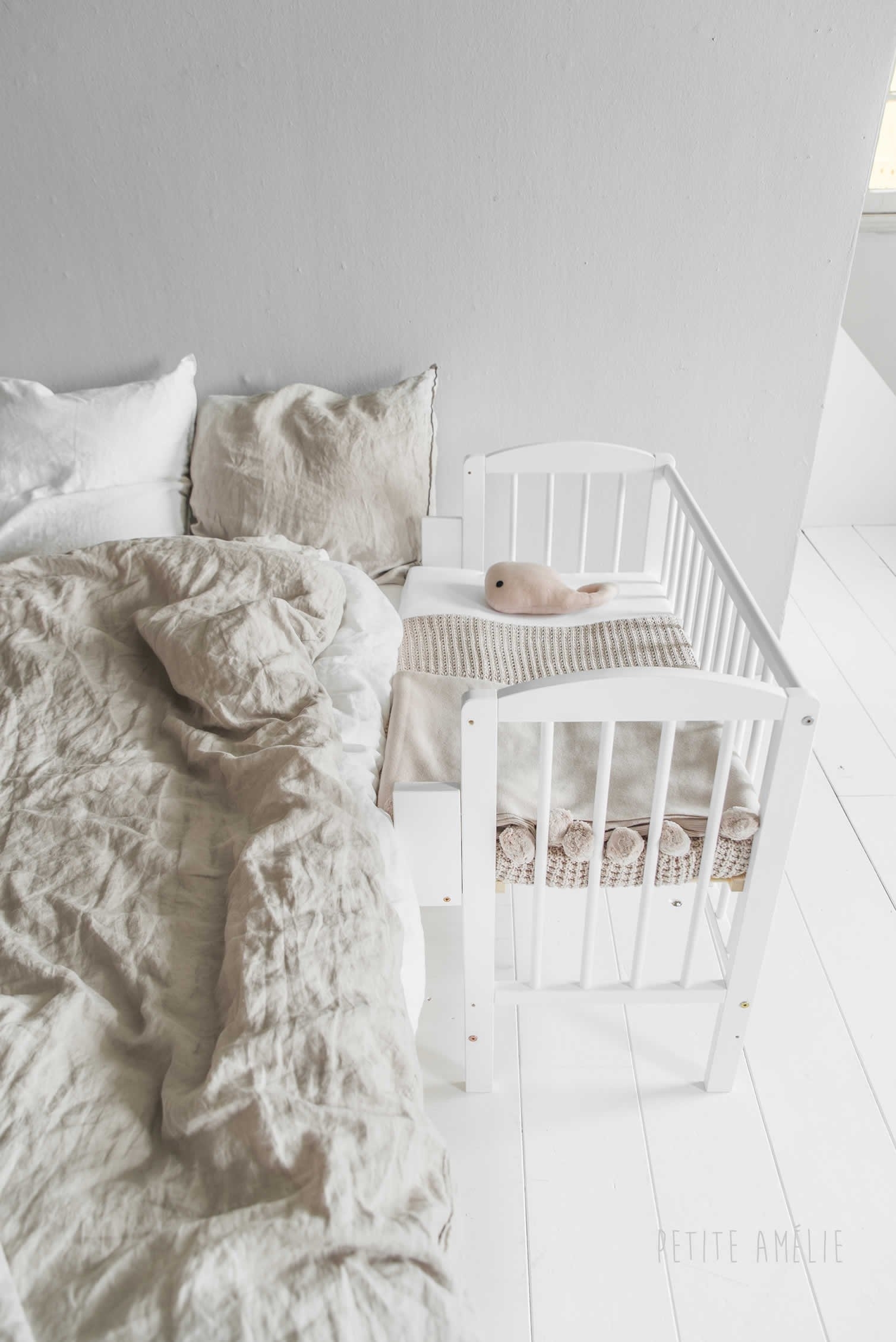 bedside-sleeper-crib